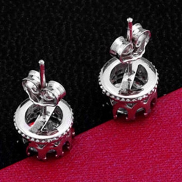 NEW!💙💎💜LOVELY! LAVENDER! CROWN! EARRINGS!💜💎💙 - Picture 4 of 5